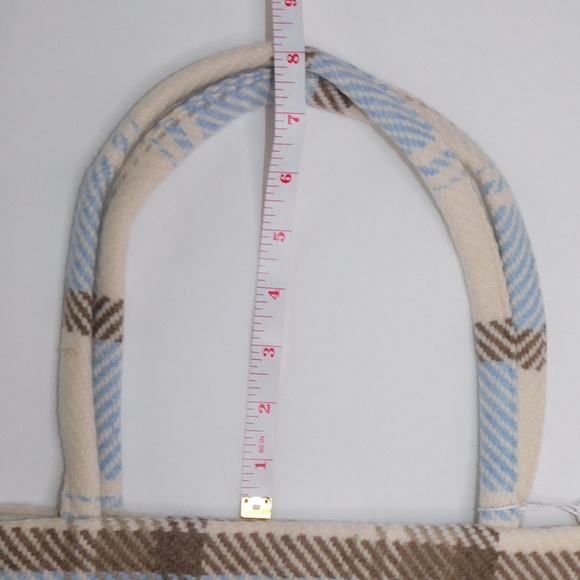 Chanel Beauté Blue and Brown Plaid Tote - VIP Gift - Picture 5 of 8